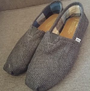 Toms size 11.5